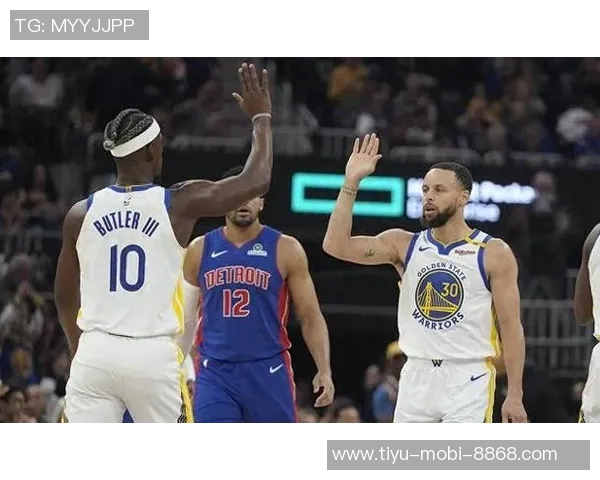 库里称赞美好一天巴特勒与追梦联手带领第二阵容取得胜利 库里称赞美好一天巴特勒与追梦联手带领第二阵容取得胜利